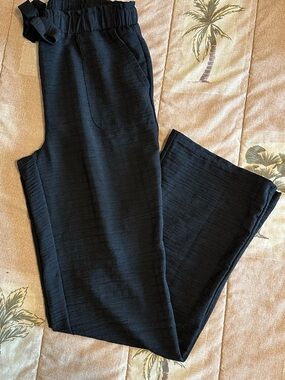 Women's Straight-Leg Elastic Waist Pants - Black-Medium